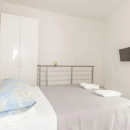 Oly House 아파트 *